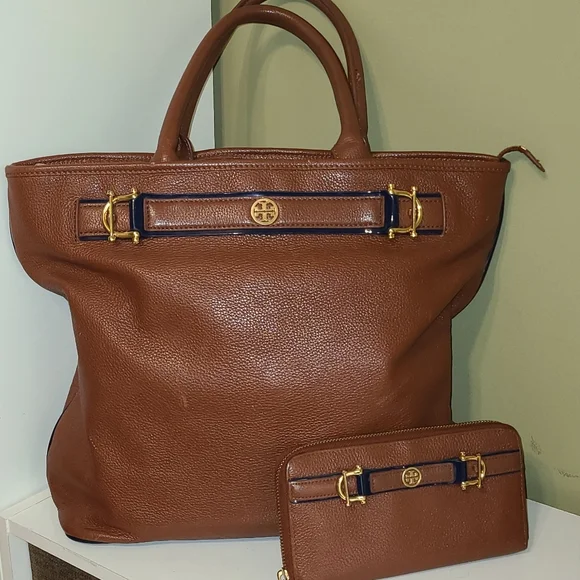 Tory Burch Bags Tory Burch Horsebit Sienna Bag Poshmark